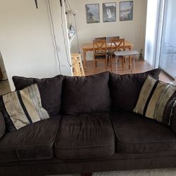 Set of 2. Couch and loveseat. Sold together or separately.
