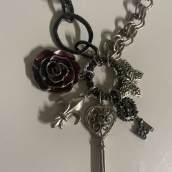 Vtg 1928 charm necklace 