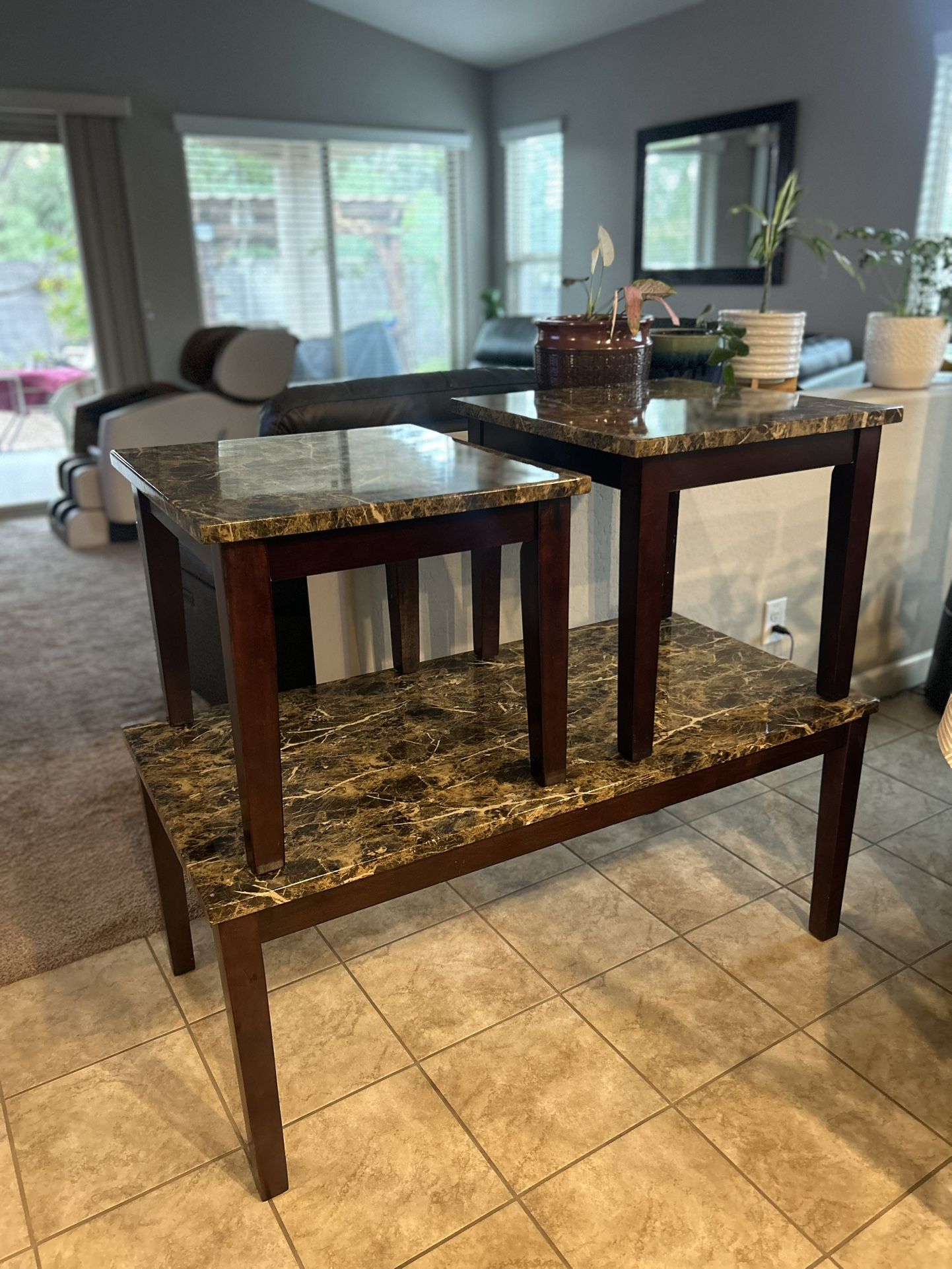 Coffe Table And 2 End Table 