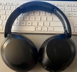 Sony WH-XB910N Headphones OBO