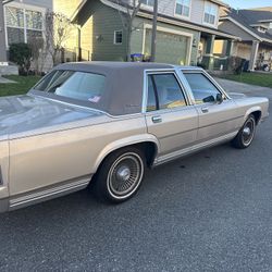 1989 Ford Crown Victoria