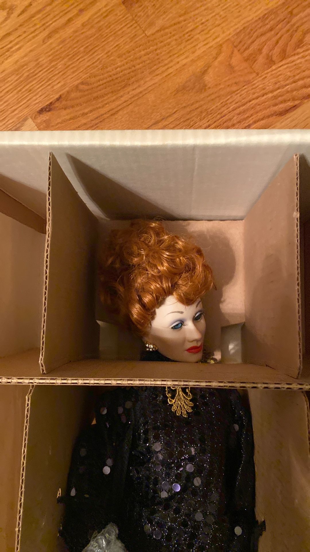 Lucille Ball Doll, I LOVE LUCY, HOLLYWOOD WALJ OF FAME COLLECTION, 1993, WORLD GALLERY. MADE IN USA