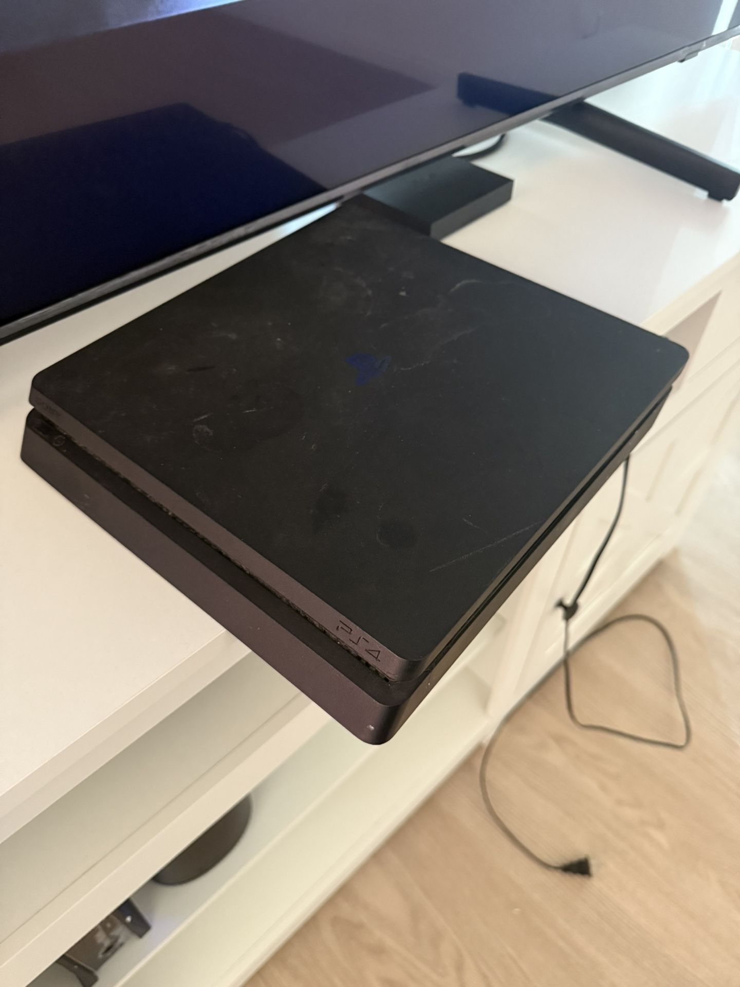 PS4 Slim 1tb