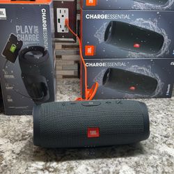 JBL ChargeEssential 