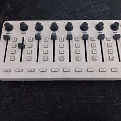 M-VAVE SMC-Mixer White 8-Channel Wireless Bluetooth Midi Controller/Mixer, USB and Battery Powered
