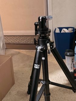 Pivot Point - Mannequin Tripod