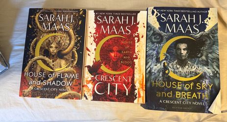 Sarah J. Maas Crescent City Series Set of 3