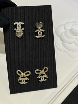 18K White gold plated Stud Earrings Two Pairs