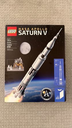 NASA Apollo Saturn V LEGO