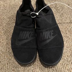 Nike Benassi SLP "Triple Black"  Size 11