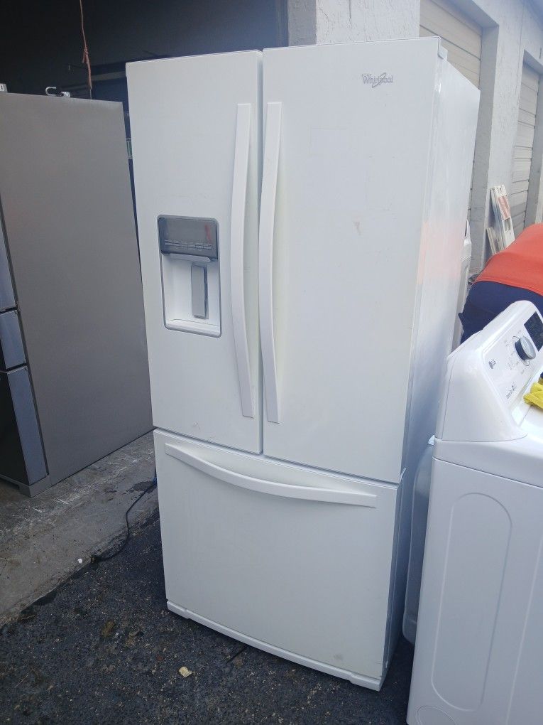 2022 Whirlpool Refrigerator 30"
