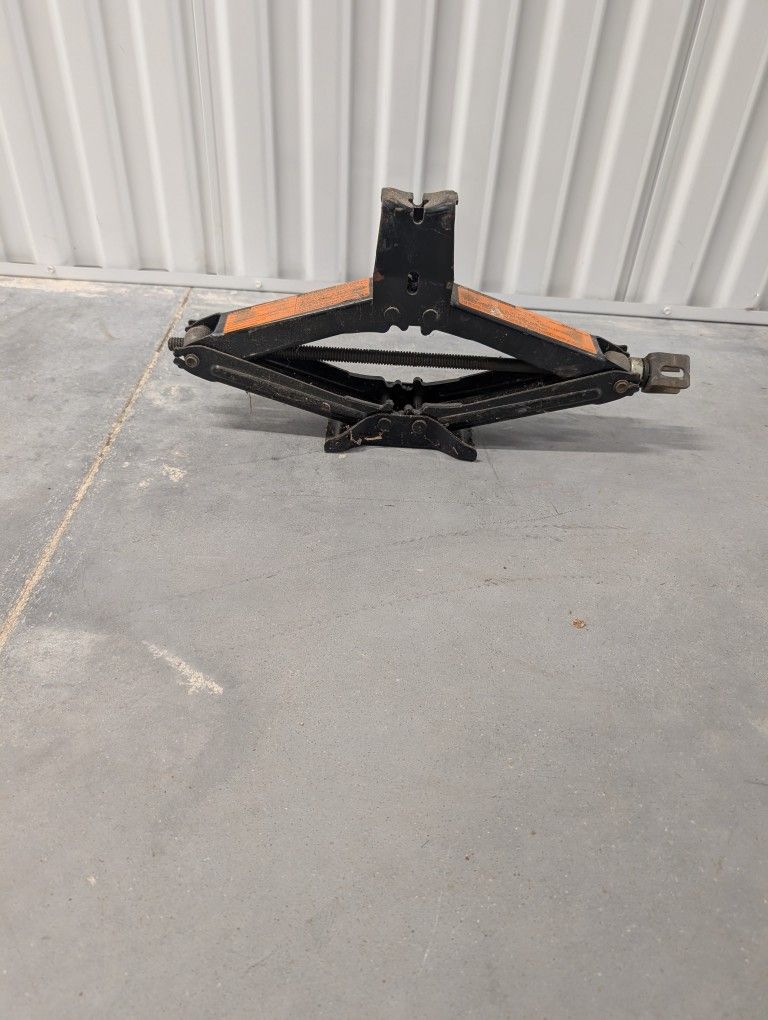 2013-2019 NISSAN SENTRA Spare Tire Jack 