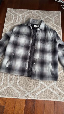 Black and Grey Mens Unworn Plaid Button Up Shirt Size M