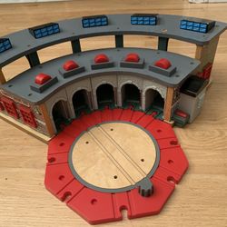Thomas & Friends Wooden Railway Deluxe Roundhouse
