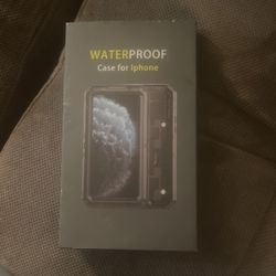 Brand New Waterproof Case For iPhone 7/8/SE