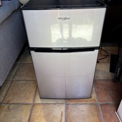 Whirlpool Mini Fridge