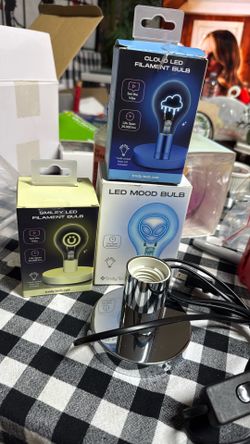 Nordic Lamp comes with 3 different light bulbs