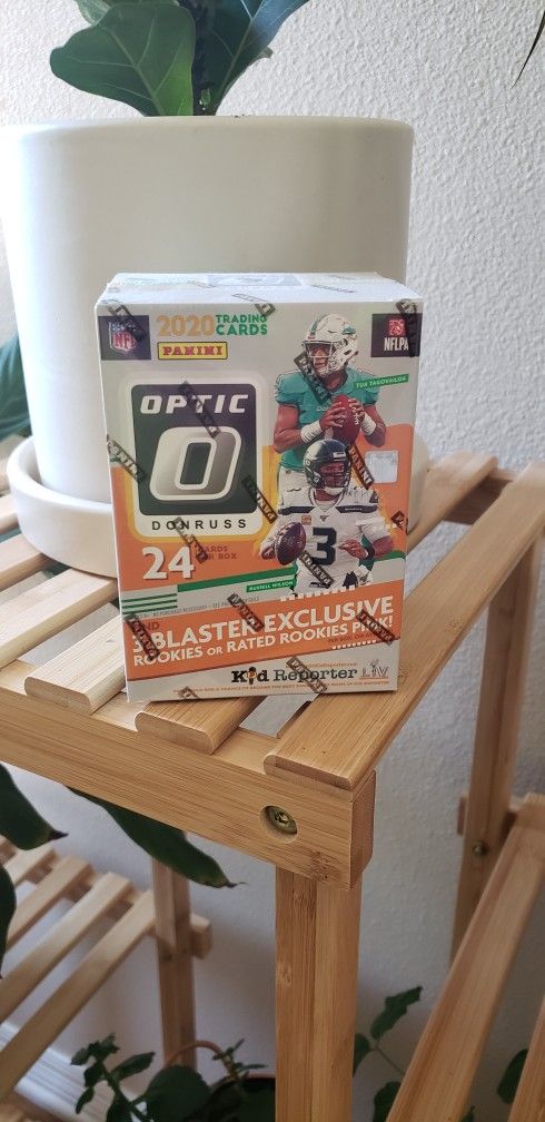 2020 Donruss Optic Football Blaster Box - Pink