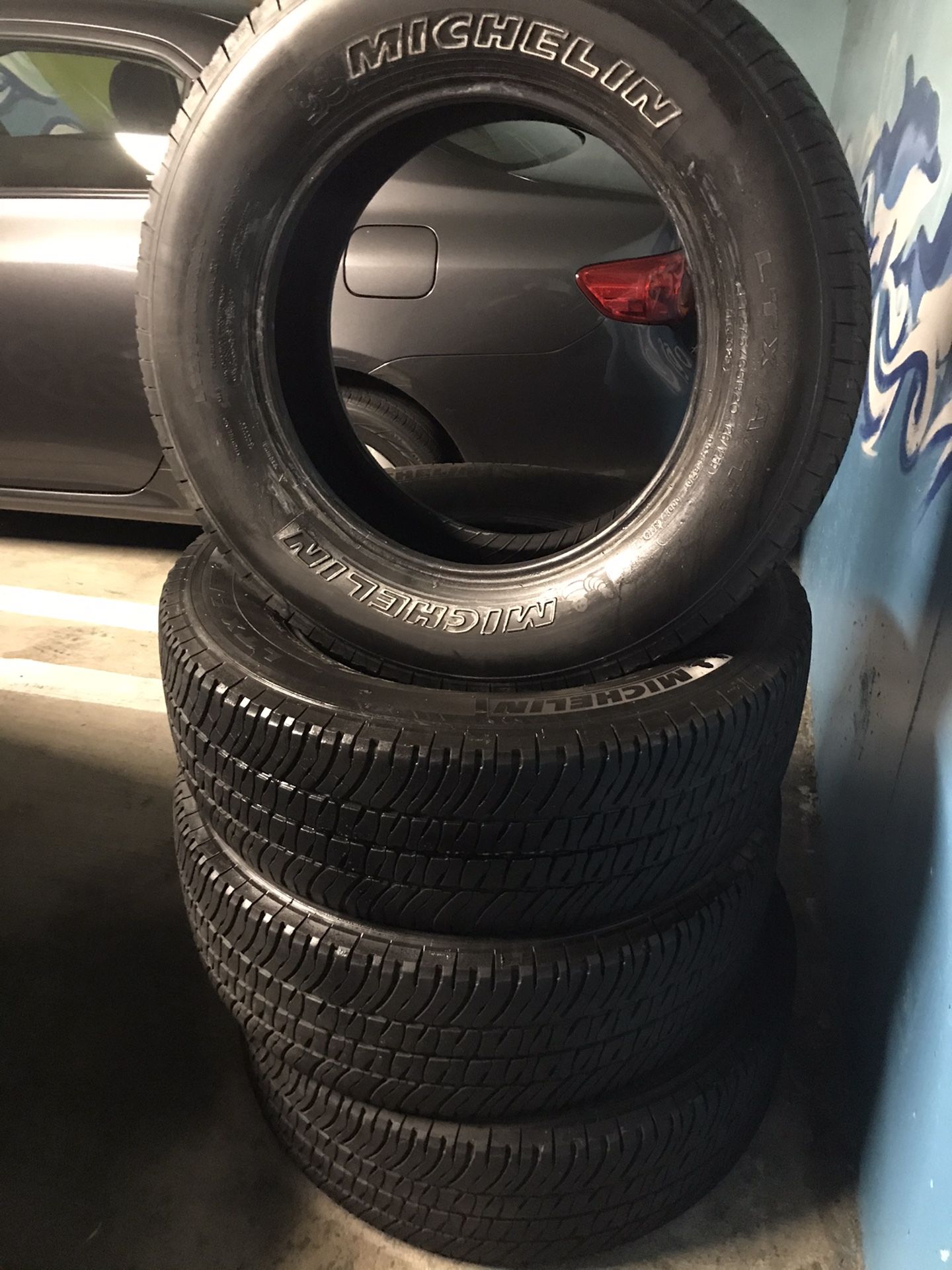 Full set Michelin LTX AT 275/ 65/20 $130
