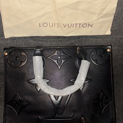 Louis Vuitton Leather Black Women’s Tote Bag