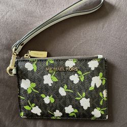 Michael Kors Wristlet