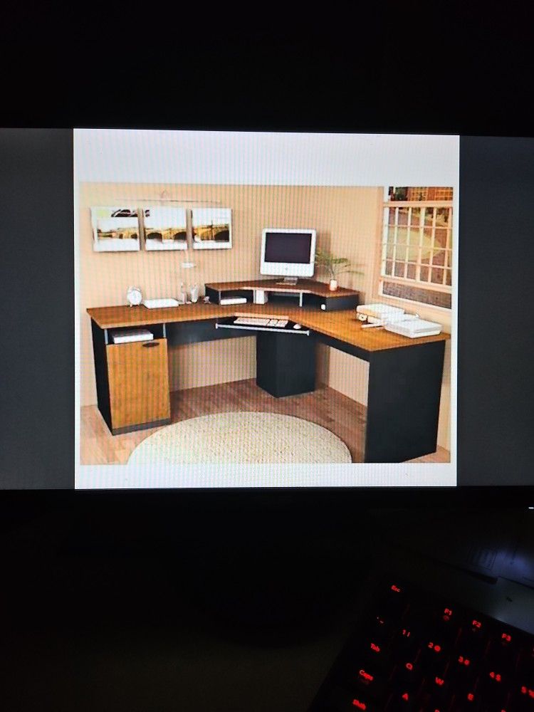 Computer Workstation (NEW/UNUSED)