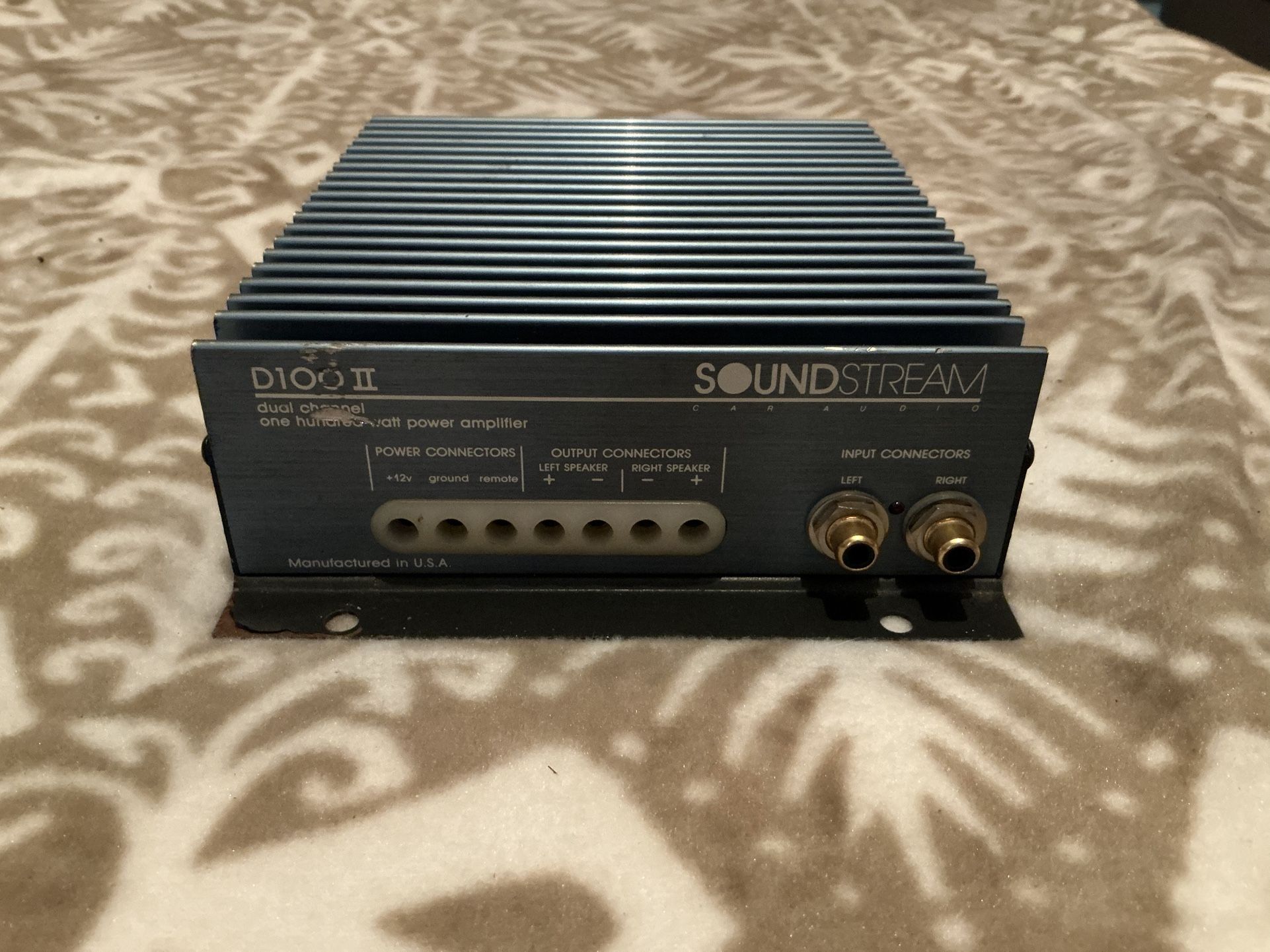 Soundstream D100 II dual-channel car power amplifier