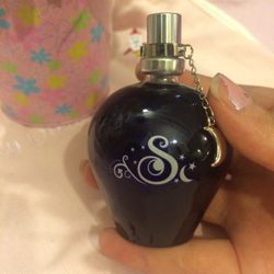 Cute perfume great for teens never used