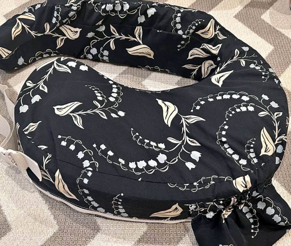 My Brest Friend Breastfeeding Pillow