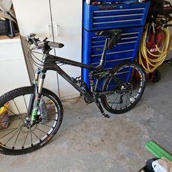Trek Carbon EX 9.8 Mountain BIKE