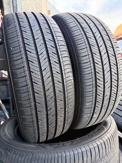 2 Used 215/55 R17 Kumho Solus TA31+ Tires