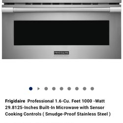 Fridgeidare Drawyer Microwave  Black N Chrome Brand New