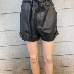 Women’s Love Tree Black Faux Leather Paper bag Shorts Size Medium