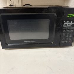 Counter Top Microwave 