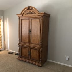 Armoire, Solid Wood, Must Sell