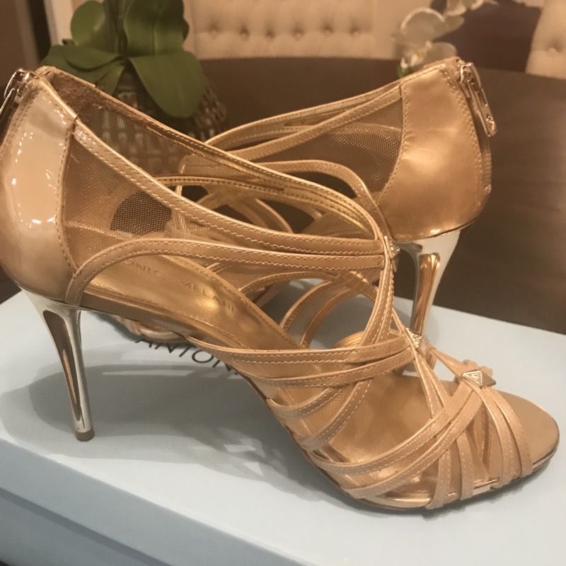 Antonio Melani Size 9