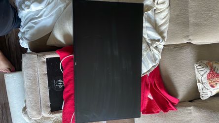 Dell UltraSharp 24" Monitor (Used)