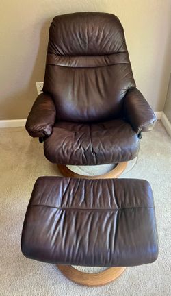 Ekornes Stressless Consul Leather Recliner & Ottoman - Made in Norway