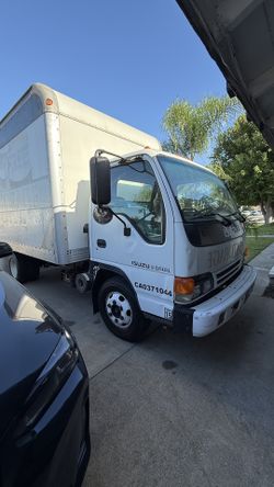 2005 Isuzu NPR
