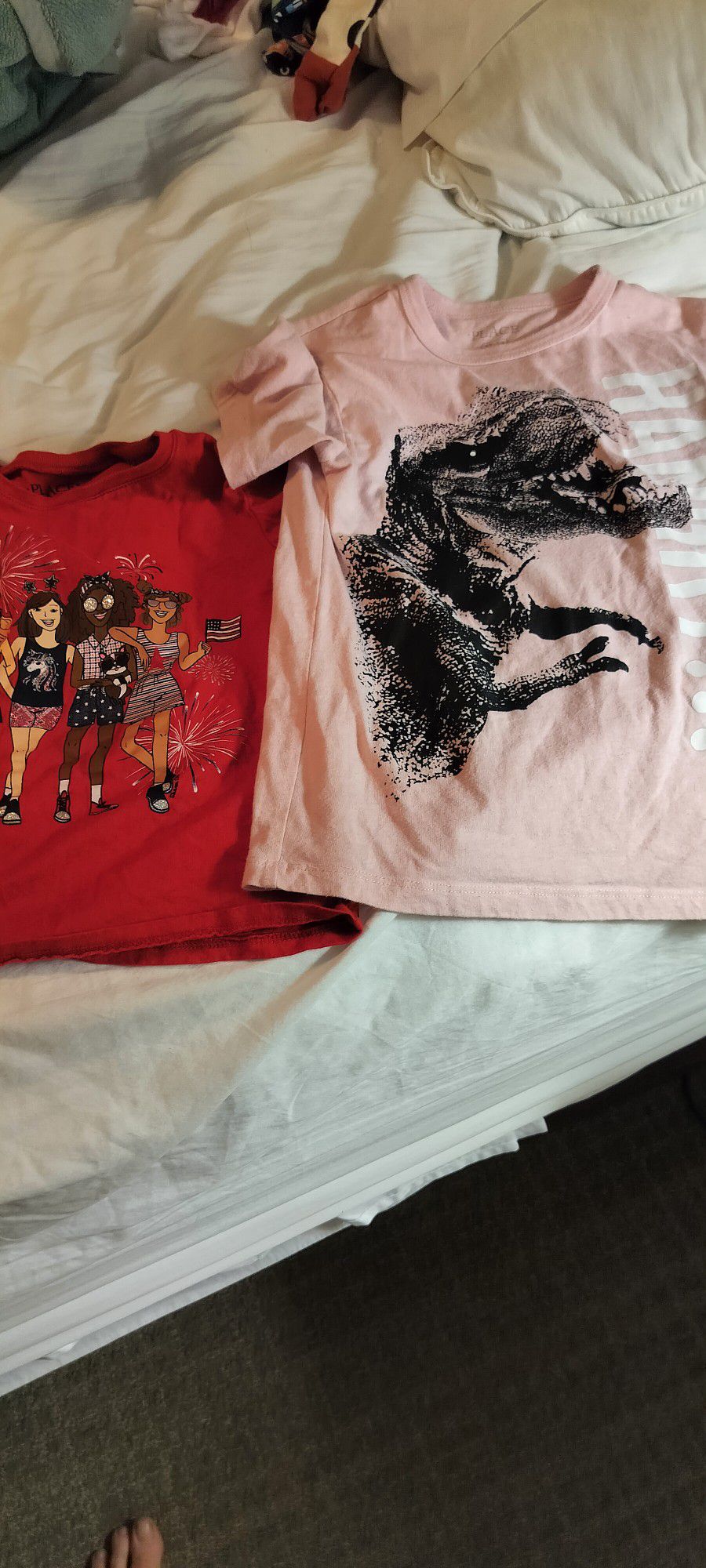 Girls T-shirts Two Of Them $1 Each Girls Size 5 /6