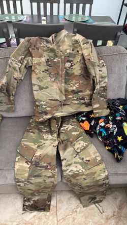 Army uniform for cold weather