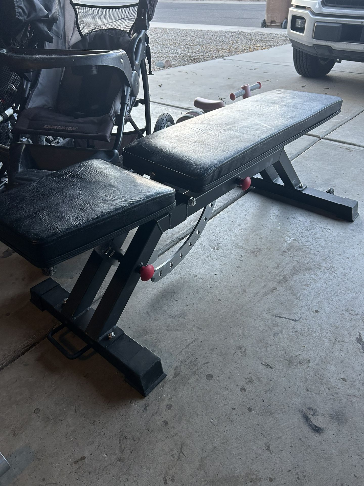Weight Lifting Bench