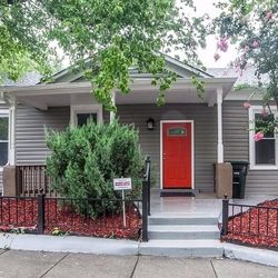 Single Family Home 