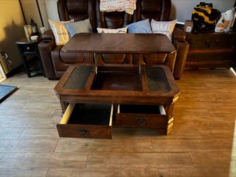 Coffee & End Tables
