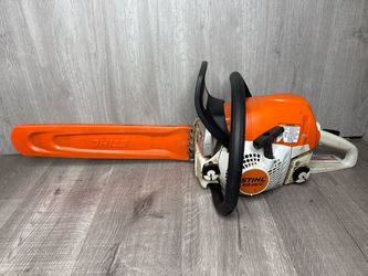 Stihl MS 251 C-BE 18-Inch Gas Chainsaw w/ Easy2Start (A1D031394)