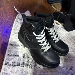 Nike boots