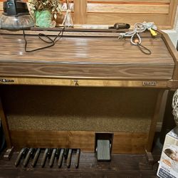Vintage Upright Piano * Kimball