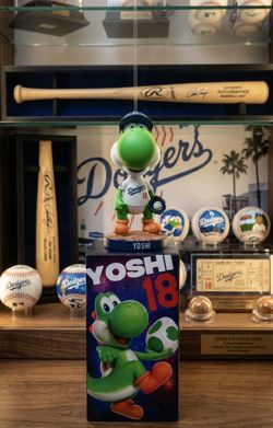 YOSHI BOBBLEHEAD LOS ANGELES DODGERS SGA NEW IN BOX 2026