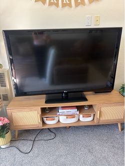 LG TV 60 Inches