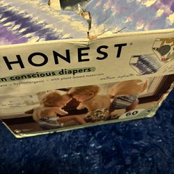 Size 4 Honest Diapers 